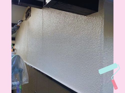 糟屋郡宇美町H様邸の外壁中塗り施工の様子 2412162